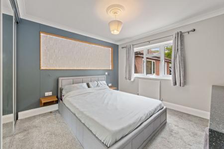 4 bedroom Detached bungalow for sale in Summer Gates Lane, Bratoft, PE24