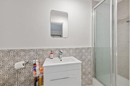 4 bedroom Detached bungalow for sale in Summer Gates Lane, Bratoft, PE24