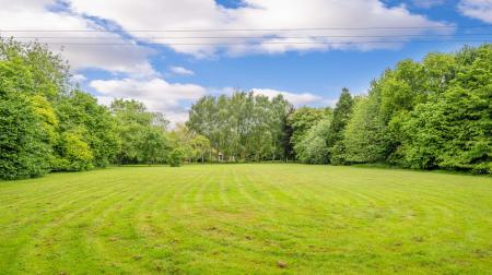 4 bedroom Detached bungalow for sale in Summer Gates Lane, Bratoft, PE24