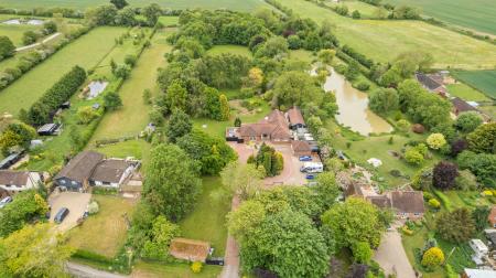 4 bedroom Detached bungalow for sale in Summer Gates Lane, Bratoft, PE24