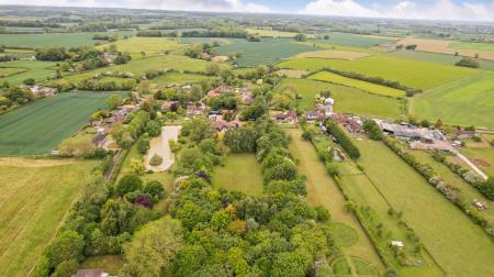 4 bedroom Detached bungalow for sale in Summer Gates Lane, Bratoft, PE24