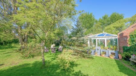 4 bedroom Detached house for sale in Sea Road, Anderby, PE24