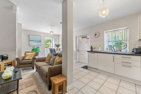 4 bedroom Detached house for sale in Sea Road, Anderby, PE24