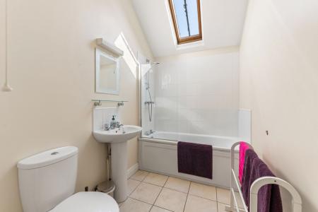 4 bedroom Detached house for sale in Sea Road, Anderby, PE24