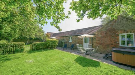 4 bedroom Detached house for sale in Sea Road, Anderby, PE24