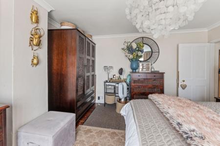 4 bedroom Detached house for sale in Sea Road, Anderby, PE24