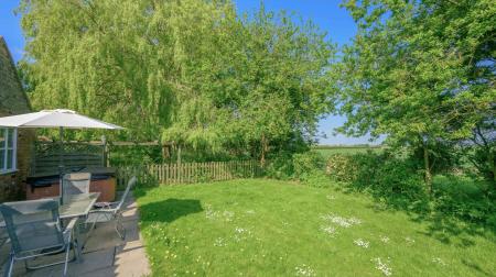 4 bedroom Detached house for sale in Sea Road, Anderby, PE24