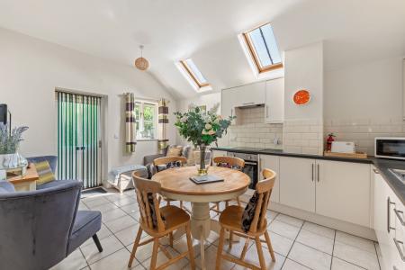 4 bedroom Detached house for sale in Sea Road, Anderby, PE24