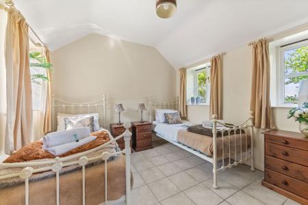 4 bedroom Detached house for sale in Sea Road, Anderby, PE24