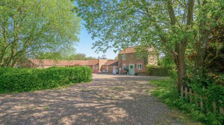 4 bedroom Detached house for sale in Sea Road, Anderby, PE24