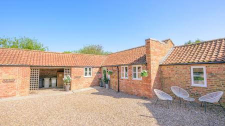 4 bedroom Detached house for sale in Sea Road, Anderby, PE24