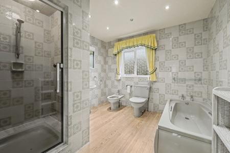 4 bedroom Detached house for sale in Addlethorpe, Skegness, PE24