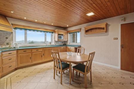 4 bedroom Detached house for sale in Addlethorpe, Skegness, PE24