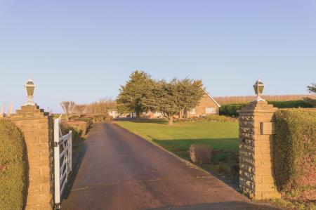 4 bedroom Detached house for sale in Addlethorpe, Skegness, PE24