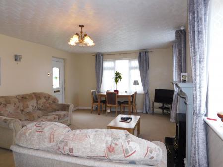 2 bedroom Detached bungalow for sale in Thames Street, Hogsthorpe, PE24