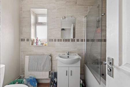 2 bedroom Detached bungalow for sale in Skipworth Way, Skegness, PE25