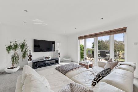 5 bedroom Detached house for sale in St. Andrews Drive, Skegness, PE25