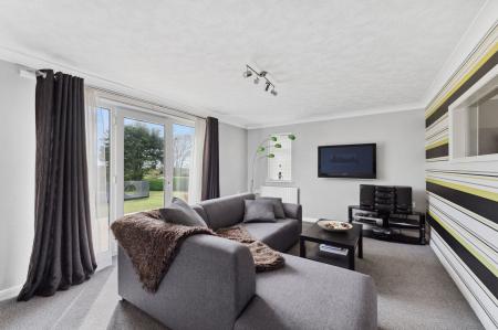 5 bedroom Detached house for sale in St. Andrews Drive, Skegness, PE25