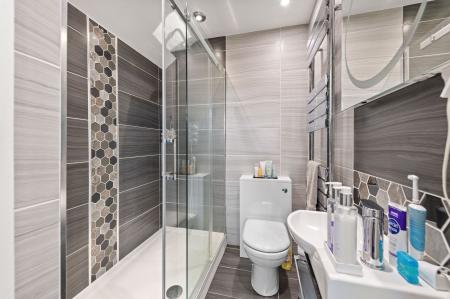 5 bedroom Detached house for sale in St. Andrews Drive, Skegness, PE25