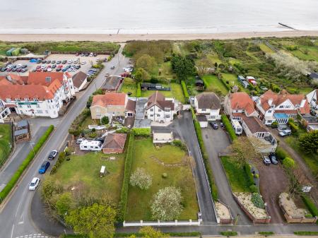 5 bedroom Detached house for sale in St. Andrews Drive, Skegness, PE25