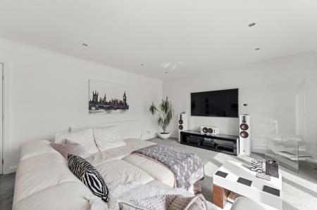 5 bedroom Detached house for sale in St. Andrews Drive, Skegness, PE25