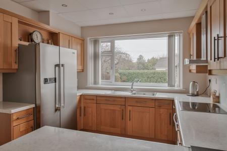 4 bedroom Semi-detached house for sale in Drummond Road, Skegness, PE25