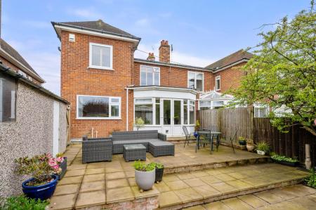 4 bedroom Semi-detached house for sale in Drummond Road, Skegness, PE25