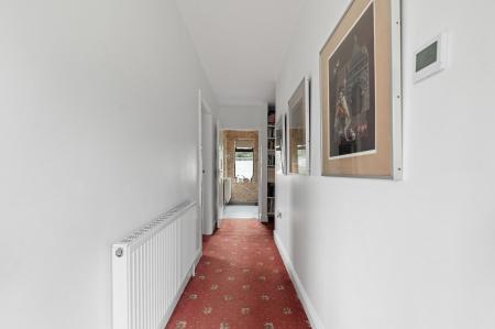 3 bedroom Detached bungalow for sale in Bratoft, Skegness, PE24