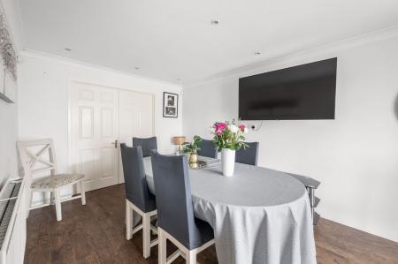 5 bedroom Detached house for sale in High Street, Ingoldmells, PE25