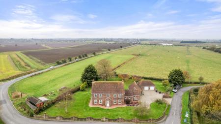 5 bedroom Detached house for sale in Church End, Skegness, PE25