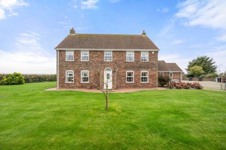 5 bedroom Detached house for sale in Church End, Skegness, PE25