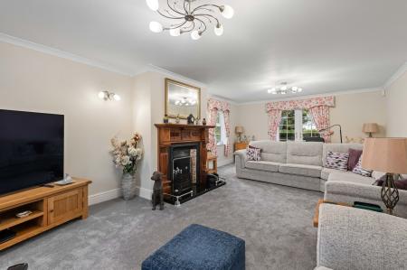 5 bedroom Detached house for sale in Church End, Skegness, PE25