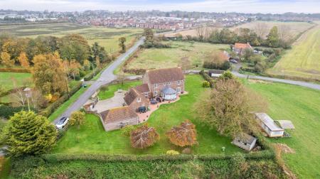 5 bedroom Detached house for sale in Church End, Skegness, PE25