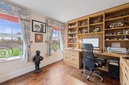 5 bedroom Detached house for sale in Church End, Skegness, PE25