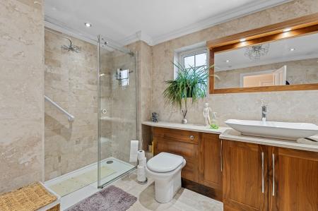 5 bedroom Detached house for sale in Church End, Skegness, PE25