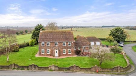 5 bedroom Detached house for sale in Church End, Skegness, PE25