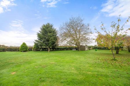 5 bedroom Detached house for sale in Church End, Skegness, PE25