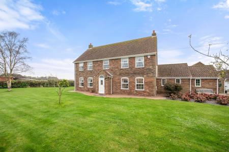 5 bedroom Detached house for sale in Church End, Skegness, PE25