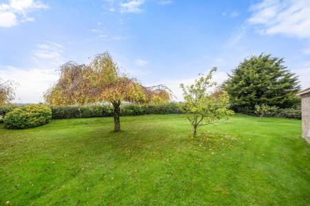 5 bedroom Detached house for sale in Church End, Skegness, PE25