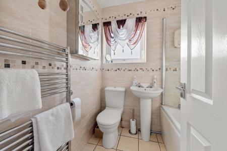 3 bedroom Semi-detached house for sale in Hogsthorpe Road, Mumby, LN13