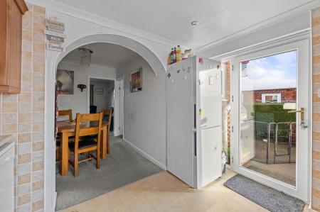 3 bedroom Semi-detached house for sale in Hogsthorpe Road, Mumby, LN13