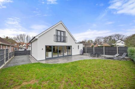 4 bedroom Bungalow for sale in Hoylake Drive, Skegness, PE25