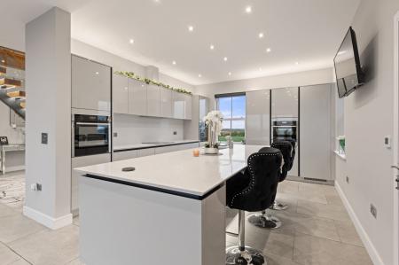 5 bedroom Detached house for sale in Youngers Lane, Burgh Le Marsh, PE24