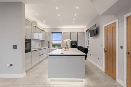 5 bedroom Detached house for sale in Youngers Lane, Burgh Le Marsh, PE24