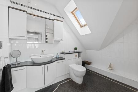 4 bedroom Detached house for sale in Shardeloes Road, Skegness, PE25