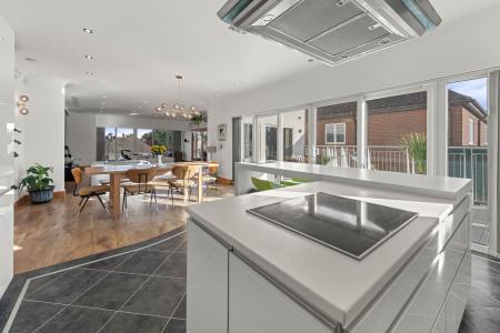 4 bedroom Detached house for sale in Shardeloes Road, Skegness, PE25