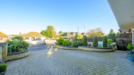 4 bedroom Detached house for sale in Shardeloes Road, Skegness, PE25