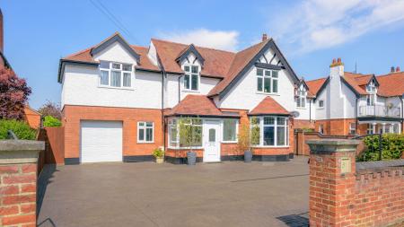 4 bedroom Detached house for sale in St. Andrews Drive, Skegness, PE25