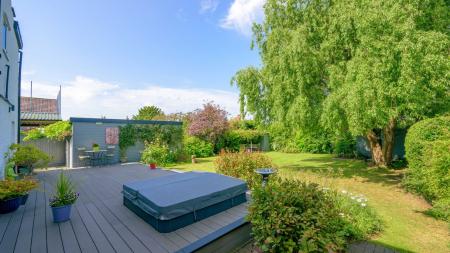 4 bedroom Detached house for sale in St. Andrews Drive, Skegness, PE25