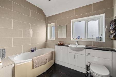 4 bedroom Detached house for sale in Buckthorn Avenue, Skegness, PE25